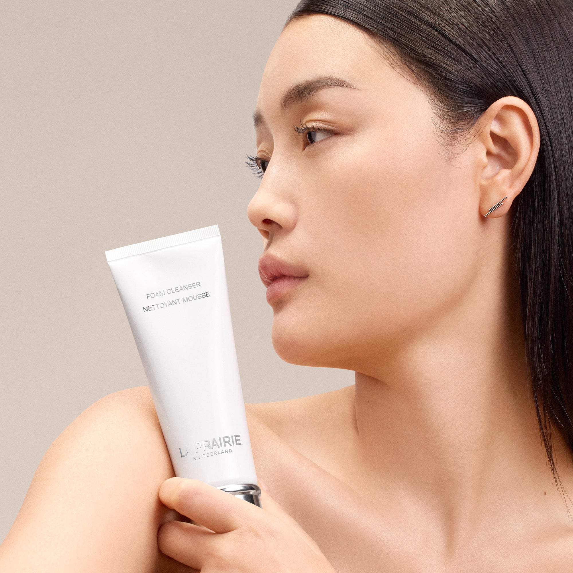 クレンザー | フォーム クレンザー | ラ・プレリー – La Prairie