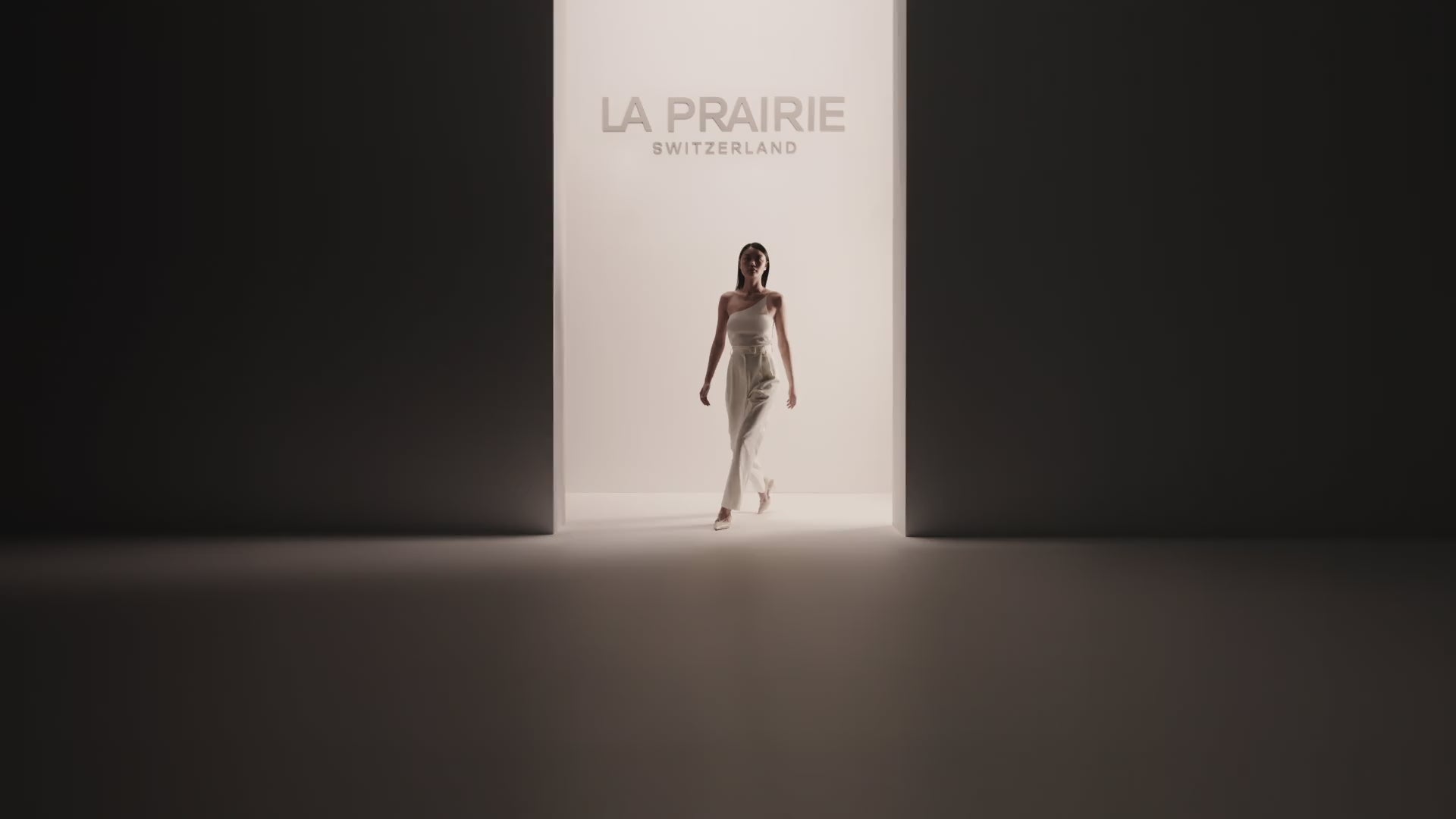 クレンザー | フォーム クレンザー | ラ・プレリー – La Prairie