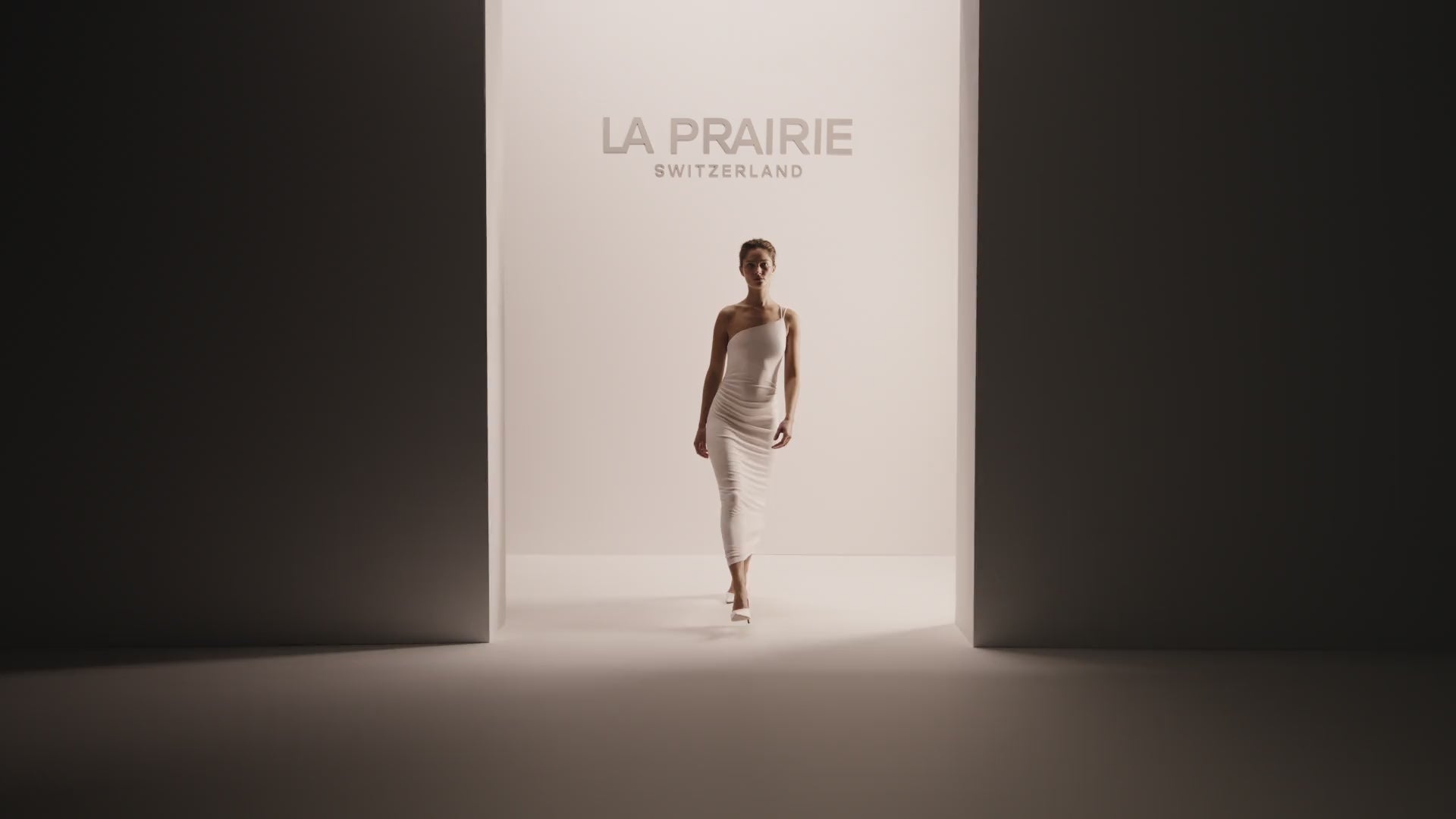 la prairie ラ・プレリー　セルラーハンドクリーム 100mL 95790-00235-